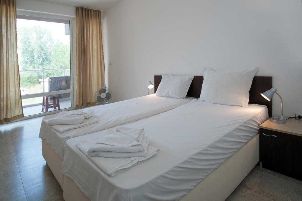 Stella Polaris Apartcomplex 3* סאני ביץ'